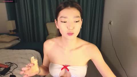 Snapshot of hey_herbal chatting on 26, 3, 2026 Audrey online show from 26, 3, 2026