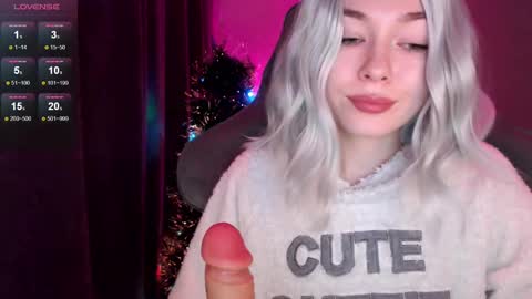 Snapshot of hey_nora_ chatting on 24, 1, 2025  Nora  online show from 24, 1, 2025