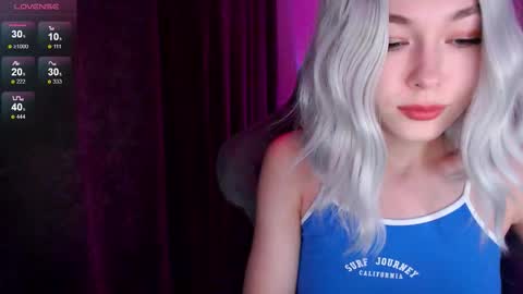 Snapshot of hey_nora_ chatting on 12, 10, 2025  Nora  online show from 12, 10, 2025