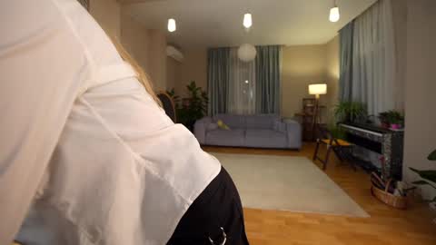 Snapshot of heybanan chatting on 9, 11, 2025 Alina online show from 9, 11, 2025