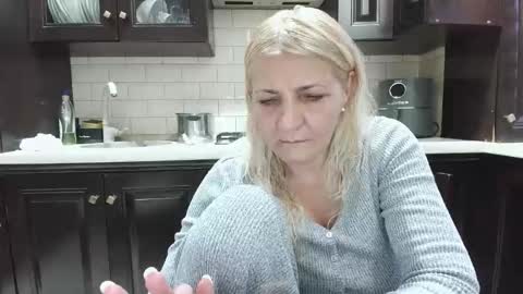 Heyheygrey online show from 8, 4, 2026