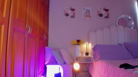 Snapshot of heymartina chatting on 9, 3, 2026 Martina Ricci Show schedule Monday to Friday 8am colombia time I work some weekends online show from 9, 3, 2026