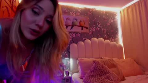 Snapshot of heymartina chatting on 18, 5, 2026 Martina Ricci Show schedule Monday to Friday 8am colombia time I work some weekends online show from 18, 5, 2026