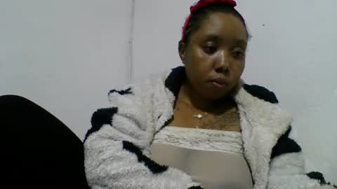 Snapshot of hheritinaa chatting on 11, 9, 2025 hheritinaa online show from 11, 9, 2025