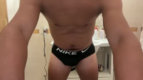 hhernan1 online show from 22, 1, 2025