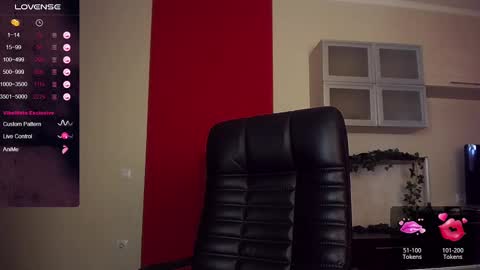 Lina online show from 13, 2, 2025