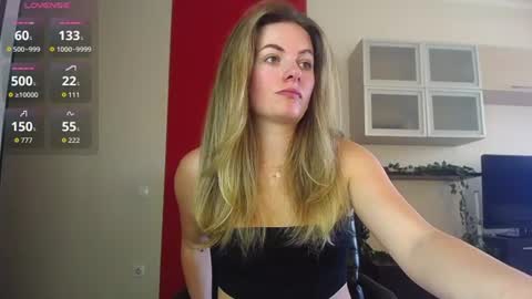 Snapshot of hi_bye_ chatting on 19, 6, 2026 Lina online show from 19, 6, 2026