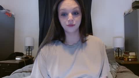Snapshot of hi_cut_cutie chatting on 11, 2, 2026 Paige online show from 11, 2, 2026