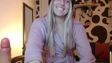 Snapshot of hi_elora chatting on 21, 5, 2026 Elora online show from 21, 5, 2026