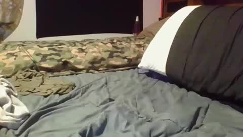 Snapshot of hi_life850 chatting on 21, 12, 2025 MR. Bation online show from 21, 12, 2025