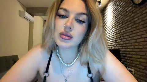Snapshot of hi_lina chatting on 14, 6, 2026 Hi lina online show from 14, 6, 2026