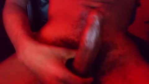 Snapshot of hickstj57 chatting on 31, 5, 2026 ishow2cumforU online show from 31, 5, 2026