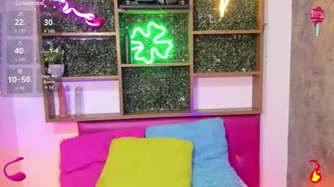 Snapshot of hiddenhotcake chatting on 5, 1, 2026 hiddenhotcake online show from 5, 1, 2026