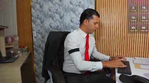 Snapshot of hiddenoffice chatting on 5, 4, 2026 George online show from 5, 4, 2026