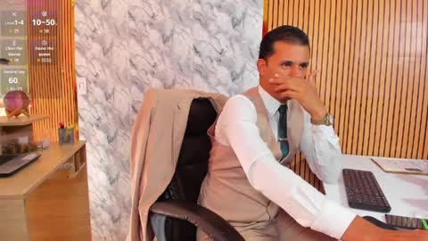 Snapshot of hiddenoffice chatting on 9, 4, 2026 George online show from 9, 4, 2026