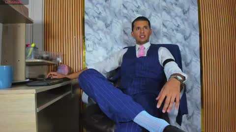 Snapshot of hiddenoffice chatting on 31, 5, 2026 George online show from 31, 5, 2026