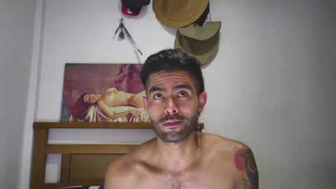 Snapshot of hideonbush051 chatting on 8, 9, 2025 hideonbush online show from 8, 9, 2025