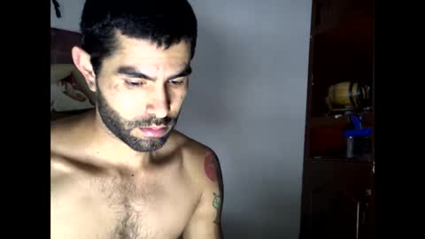 Snapshot of hideonbush051 chatting on 28, 10, 2025 hideonbush online show from 28, 10, 2025