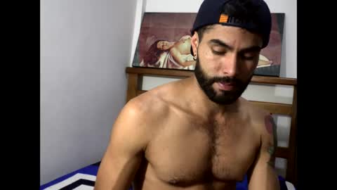 Snapshot of hideonbush051 chatting on 7, 1, 2026 hideonbush online show from 7, 1, 2026