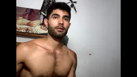 Snapshot of hideonbush051 chatting on 8, 1, 2026 hideonbush online show from 8, 1, 2026