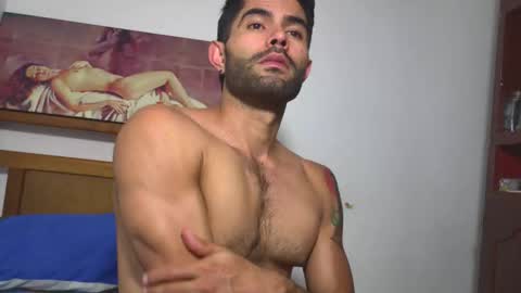 Snapshot of hideonbush051 chatting on 10, 1, 2026 hideonbush online show from 10, 1, 2026