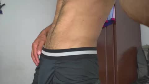 Snapshot of hideonbush051 chatting on 20, 4, 2026 hideonbush online show from 20, 4, 2026