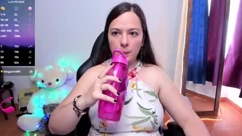 Snapshot of hidianapaola chatting on 14, 2, 2025 Diana online show from 14, 2, 2025