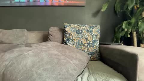 Terry and E online show from 26, 2, 2026