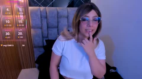 hikaru_dl online show from 8, 9, 2025