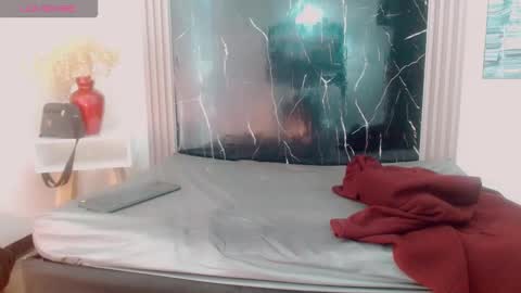 Snapshot of hilary_avilan chatting on 13, 4, 2026 Hilary Avilan online show from 13, 4, 2026