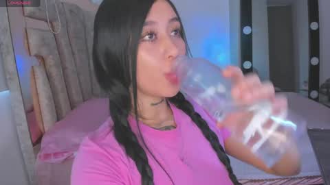 LUNA new account  FOLLOW ME online show from 16, 4, 2026