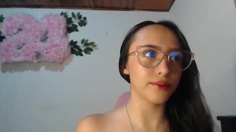 hilary_rhodes online show from 21, 12, 2025