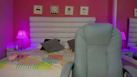 hilary_tailor online show from 21, 12, 2025