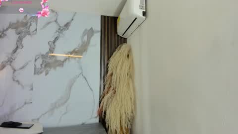 Hilary Thomsom online show from 17, 2, 2026