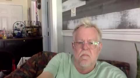 TwoDaddies online show from 10, 5, 2026