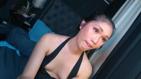 yuricah online show from 8, 1, 2025