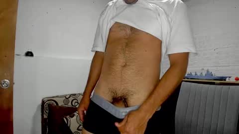 Snapshot of himoreno97 chatting on 27, 1, 2025 Hi moreno online show from 27, 1, 2025