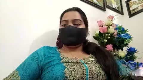 himuhimu22 online show from 8, 3, 2025