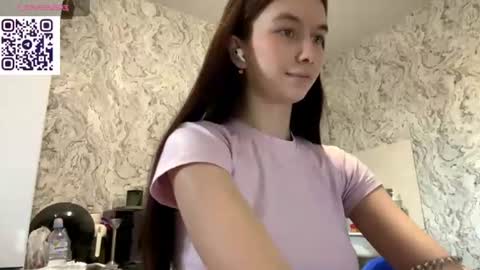 Snapshot of hinadesire chatting on 24, 6, 2026 Hina online show from 24, 6, 2026