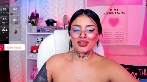 Snapshot of hinataweed01 chatting on 14, 12, 2024  Karol  Independent Model online show from 14, 12, 2024