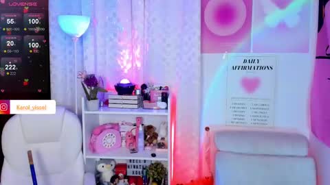 Snapshot of hinataweed01 chatting on 25, 2, 2025  Karol  Independent Model online show from 25, 2, 2025