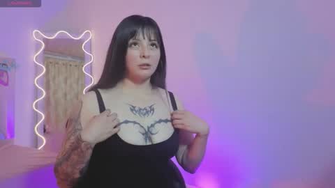 Snapshot of hinna_tay chatting on 11, 11, 2025 HINNA online show from 11, 11, 2025