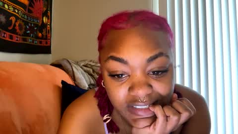 Snapshot of hippieangelbabi chatting on 6, 2, 2025 angelbabi online show from 6, 2, 2025