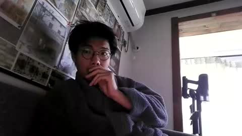 Snapshot of hirvirdish chatting on 21, 4, 2026 Taick online show from 21, 4, 2026