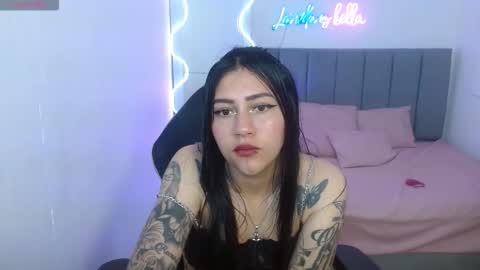 Snapshot of hisis_tay chatting on 25, 9, 2025 hisis online show from 25, 9, 2025