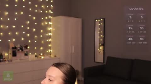 Hey girl online show from 9, 1, 2025