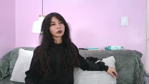 Snapshot of hiyakasudere chatting on 4, 3, 2026 hiyakasudere online show from 4, 3, 2026