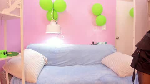 Snapshot of hiyakasudere chatting on 27, 3, 2026 hiyakasudere online show from 27, 3, 2026