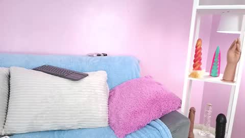 hiyakasudere_ online show from 10, 11, 2025