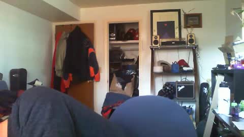 Snapshot of hobbes80 chatting on 31, 12, 2024 hobbes80 online show from 31, 12, 2024